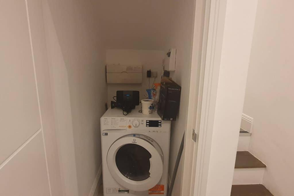 Apartament Luxurious Hidden Gem In Wandsworth Londyn Zewnętrze zdjęcie
