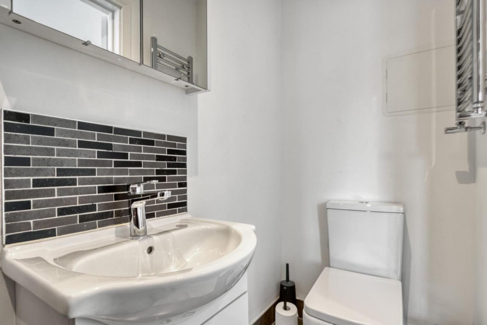 Apartament Luxurious Hidden Gem In Wandsworth Londyn Zewnętrze zdjęcie