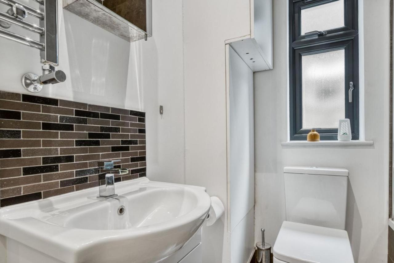 Apartament Luxurious Hidden Gem In Wandsworth Londyn Zewnętrze zdjęcie