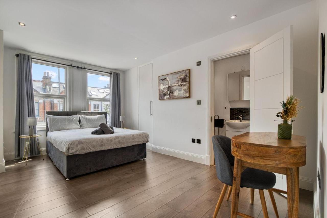 Apartament Luxurious Hidden Gem In Wandsworth Londyn Zewnętrze zdjęcie