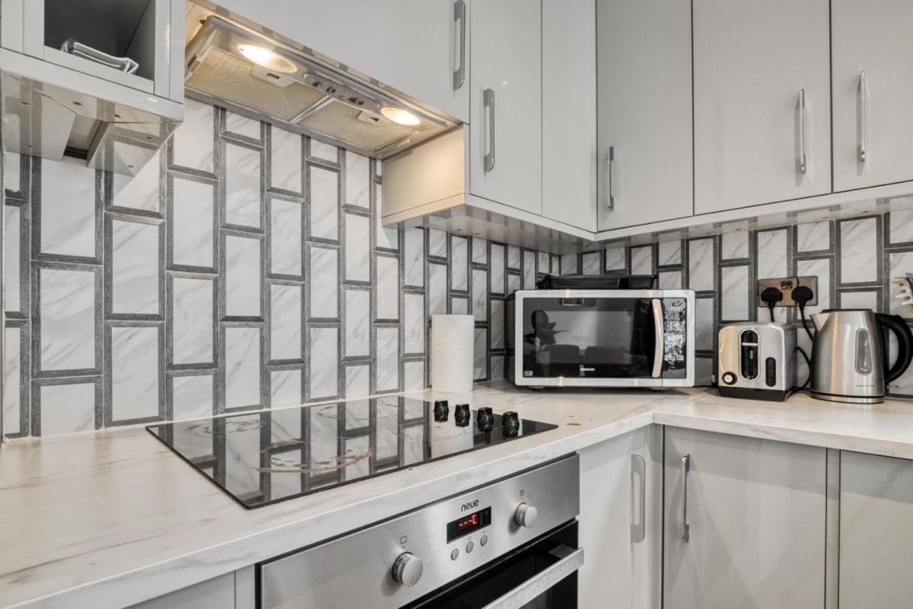 Apartament Luxurious Hidden Gem In Wandsworth Londyn Zewnętrze zdjęcie