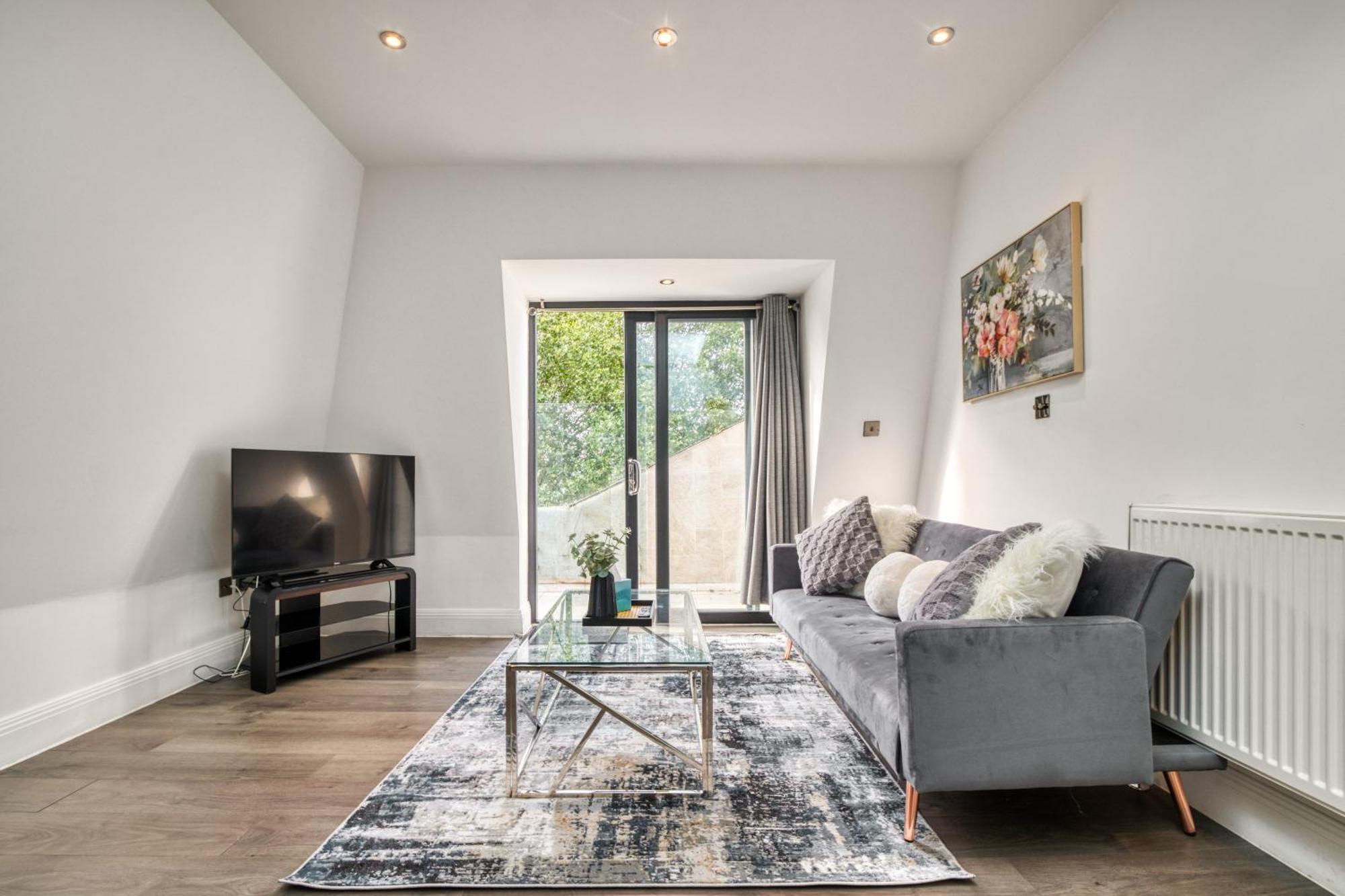 Apartament Luxurious Hidden Gem In Wandsworth Londyn Zewnętrze zdjęcie
